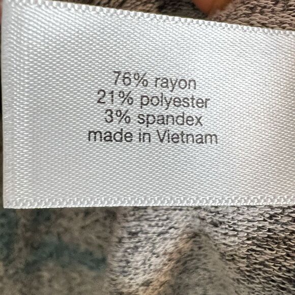 Lane Bryant Tunic Top Sz 14-16 Grey Floral Long Sleeves Loose Fit - Picture 9 of 10